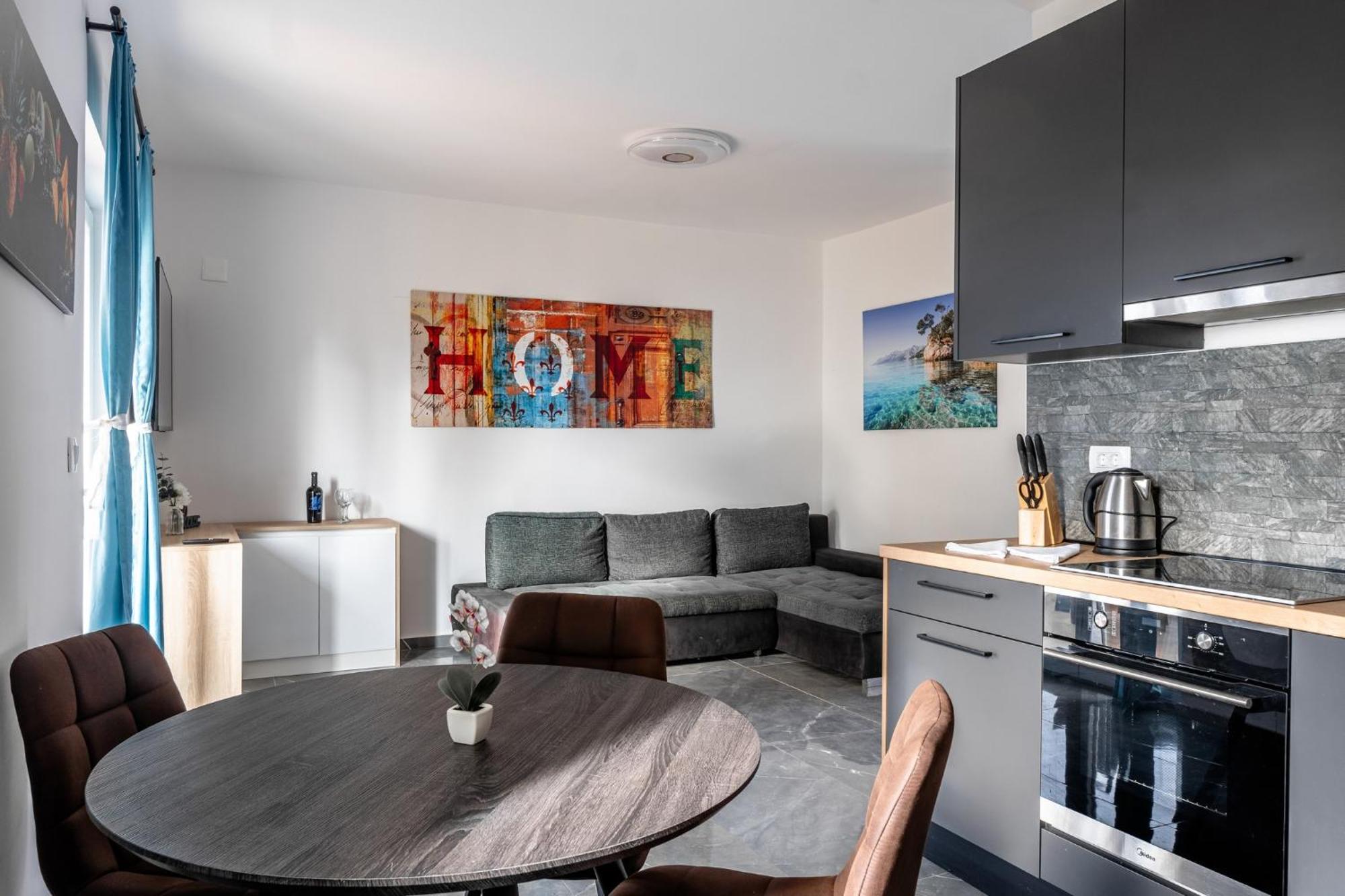 Apartments Strand Vir Exterior photo