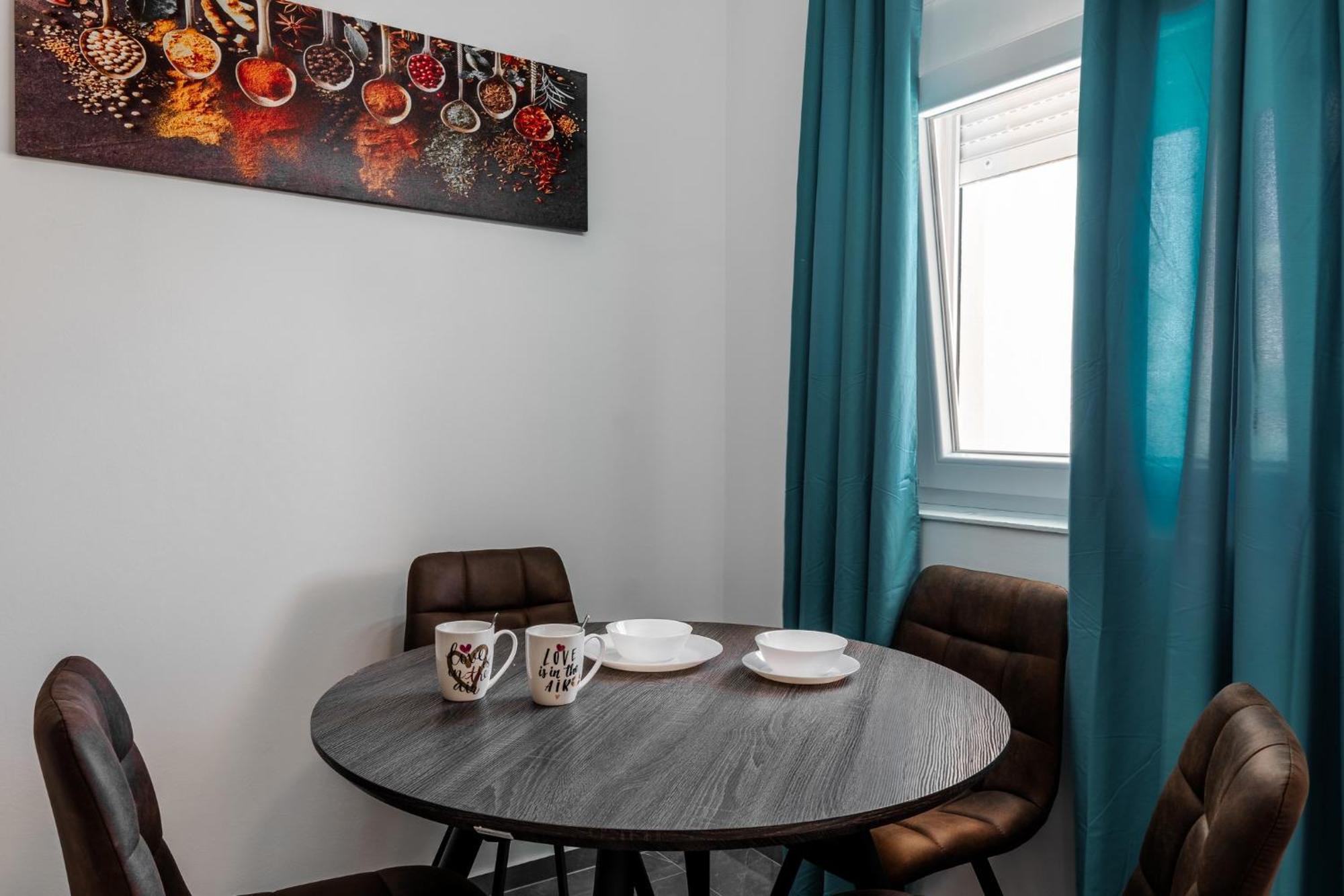 Apartments Strand Vir Exterior photo