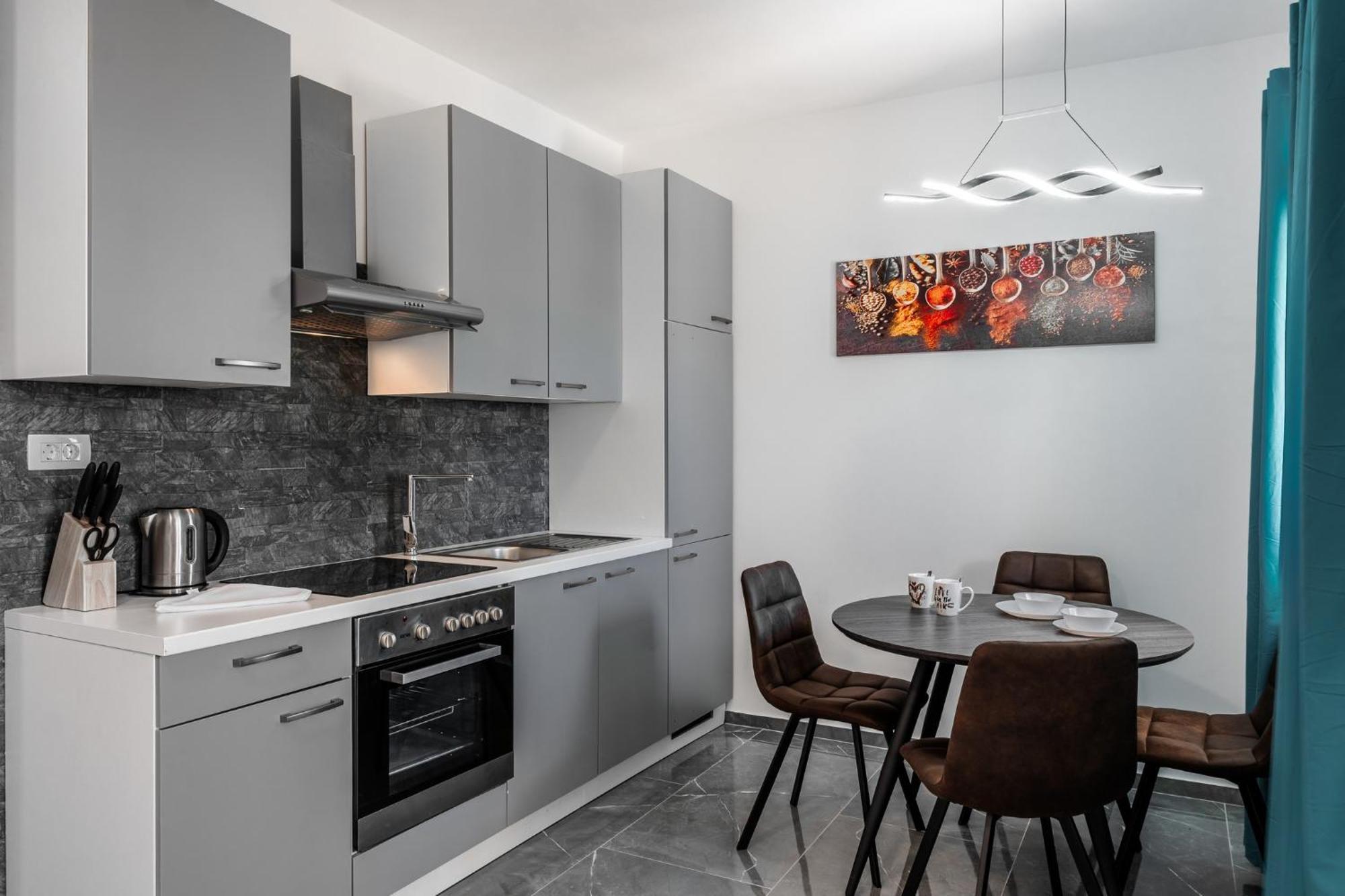 Apartments Strand Vir Exterior photo