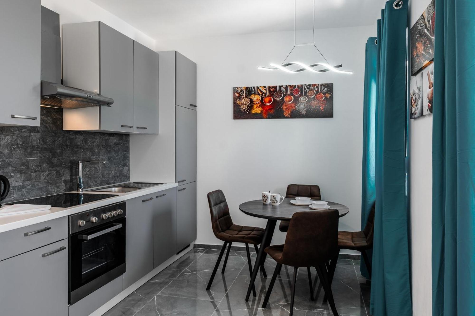 Apartments Strand Vir Exterior photo